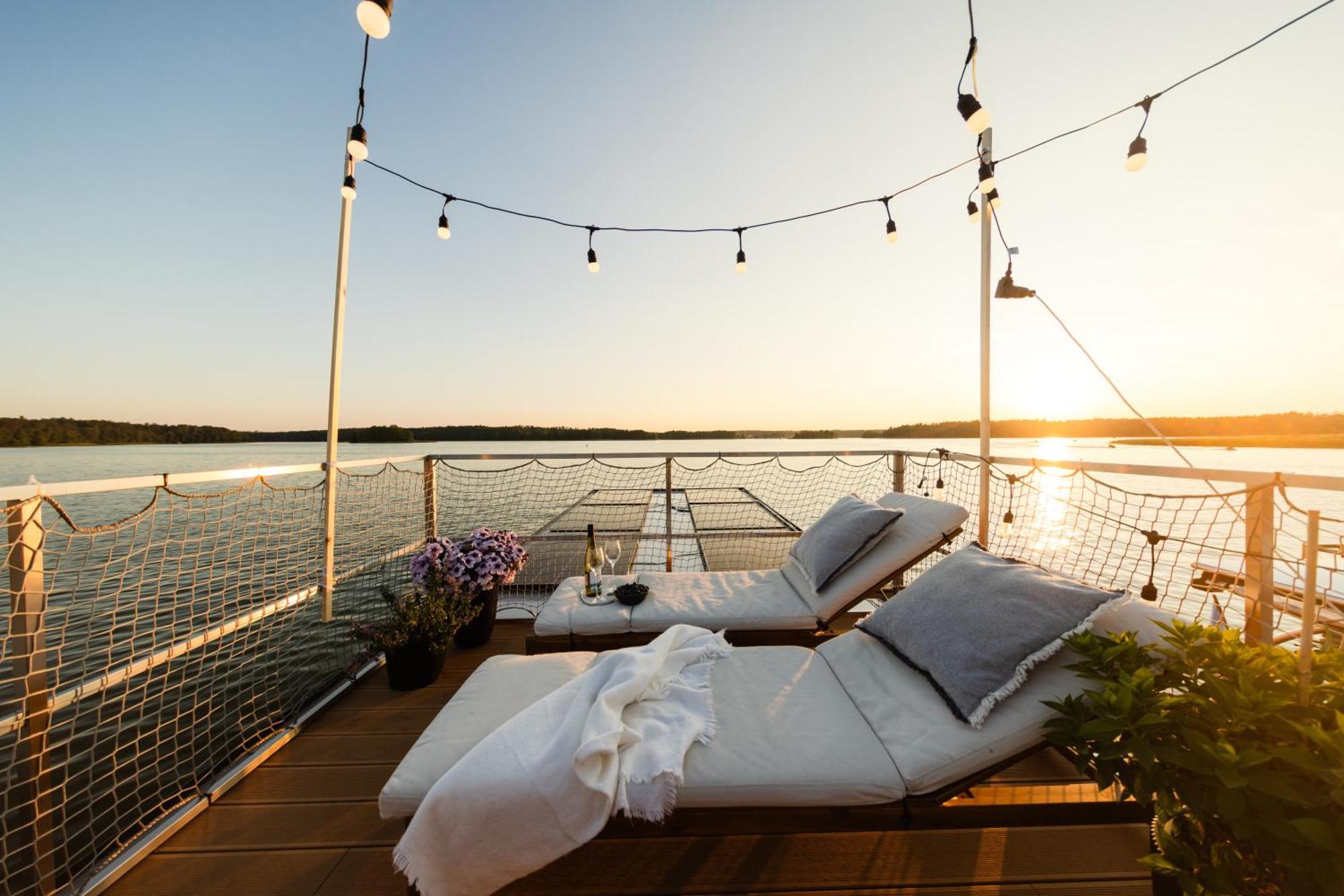 Domek Na Wodzie - Houseboat -Sauna, Taras Na Dachu, Dwie Sypialnie Mikołajki Exterior foto