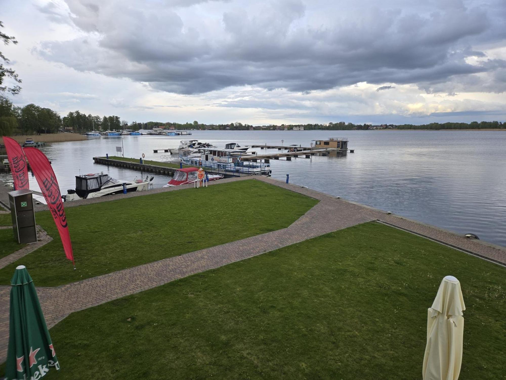 Domek Na Wodzie - Houseboat -Sauna, Taras Na Dachu, Dwie Sypialnie Mikołajki Exterior foto